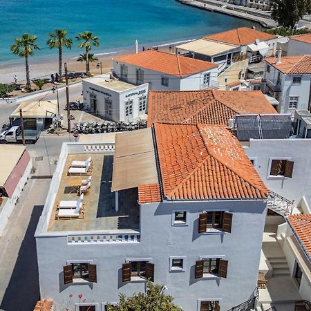 Teresa Spetses Hotell Exteriör bild